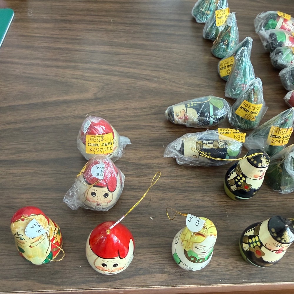 Lot of 38 Vintage Hand Painted Wooden Christmas Ornaments Santa Tree Angel Dolls - Picture 11 of 13